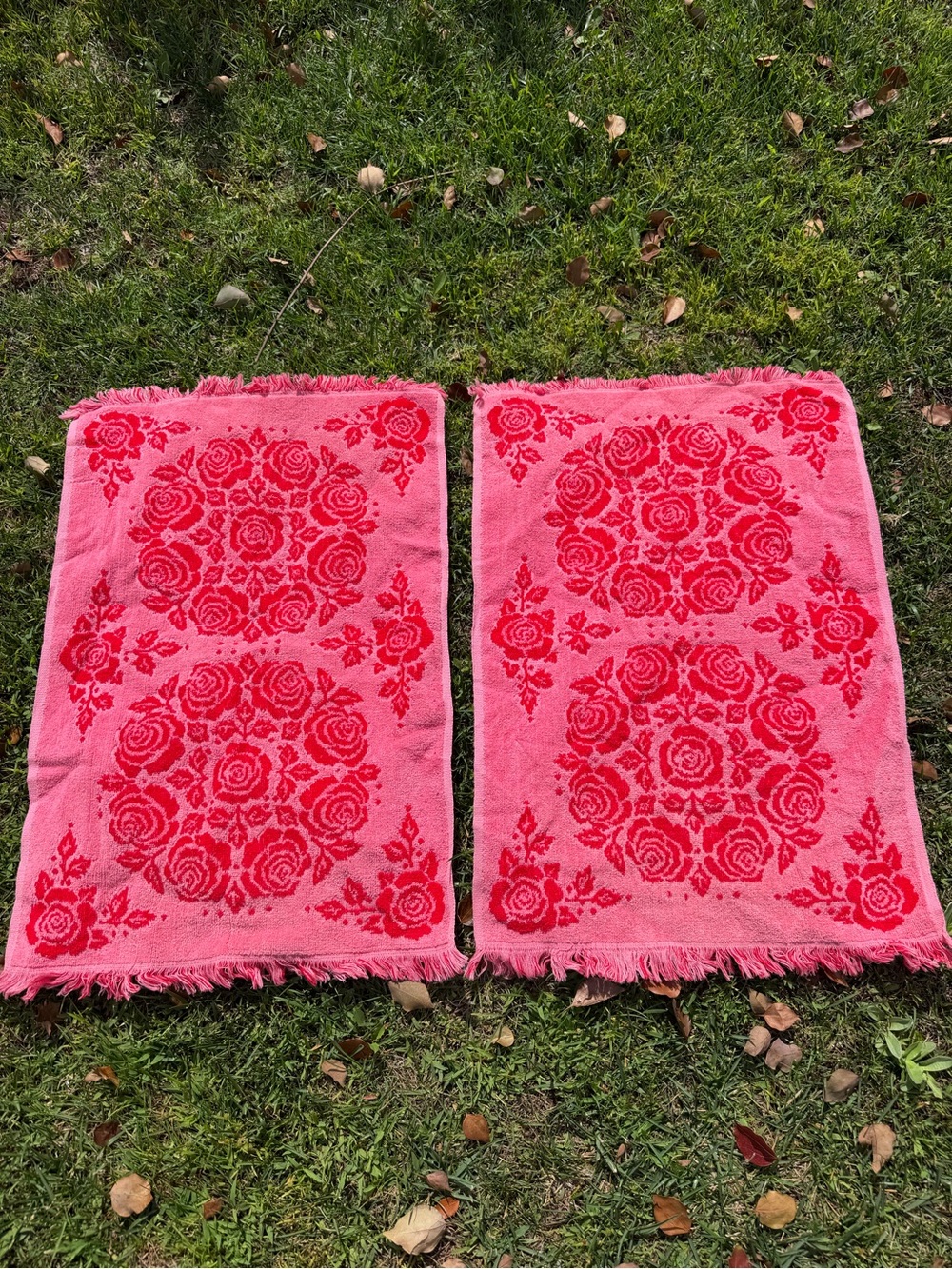 Vintage Sears Pink Red Sculpted Rose 2-Piece Hand Towel Set Fringed Cotton MCM